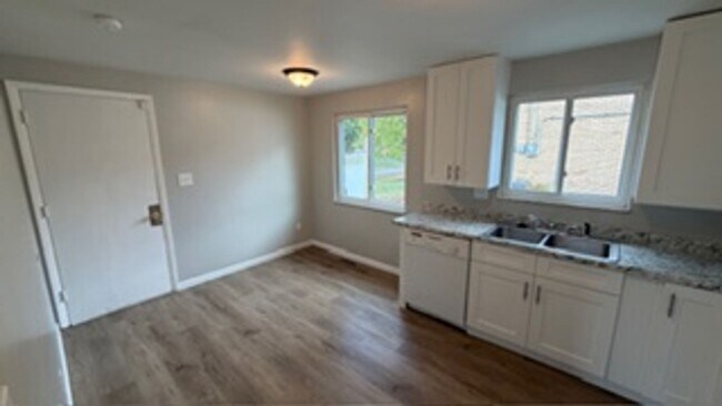 Building Photo - 4954 Talford Ct