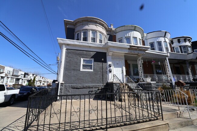 Building Photo - 5861 Cedar Ave