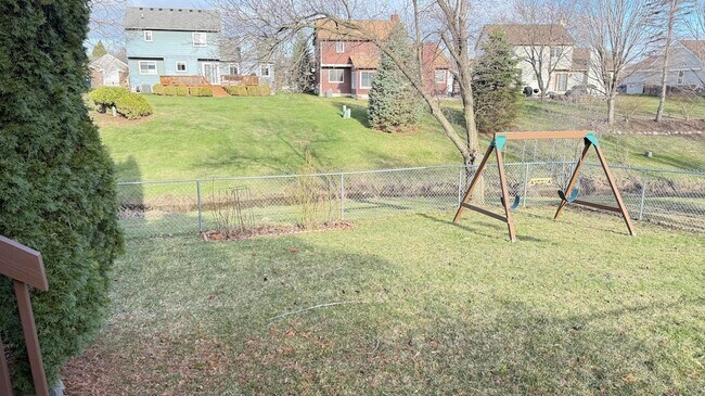 Building Photo - 44432 James Ct