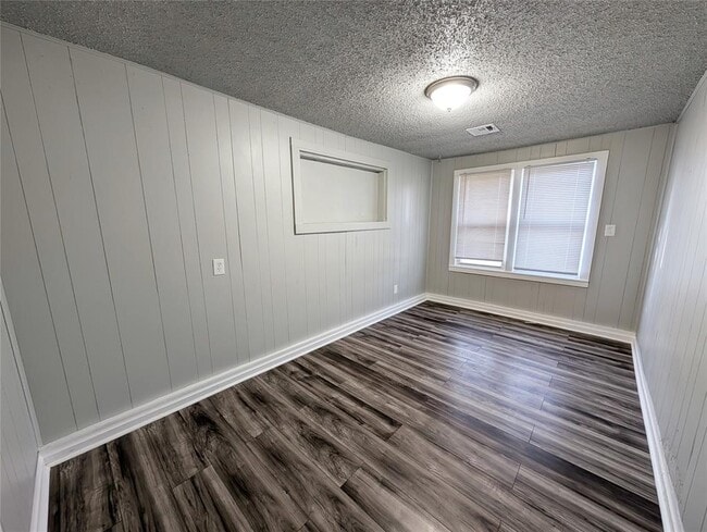 Building Photo - 918 W Hayes St