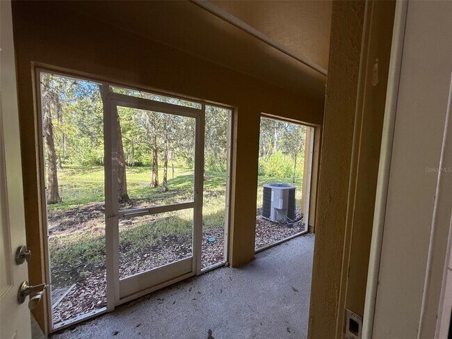 Building Photo - 7350 Black Walnut Way