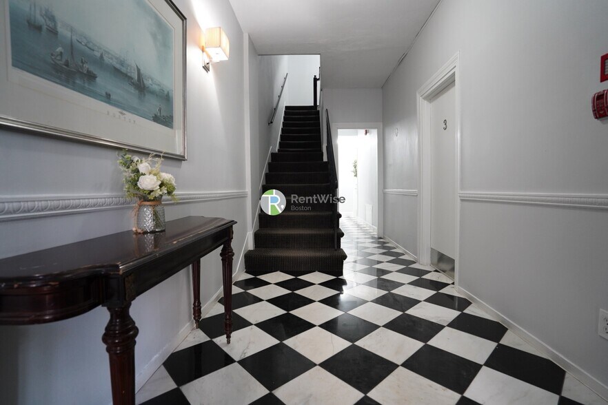 Building Photo - 304 Berkeley St