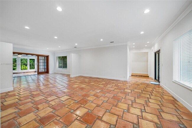 Building Photo - 1039 Hardee Rd