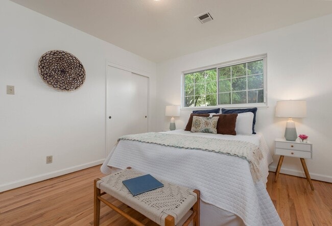 Building Photo - North Napa 4 bed 3 bath Home Available to ...