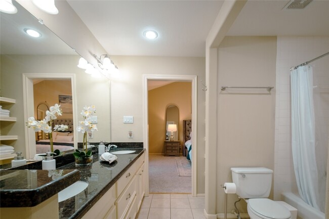 Building Photo - 11711 Memorial Dr