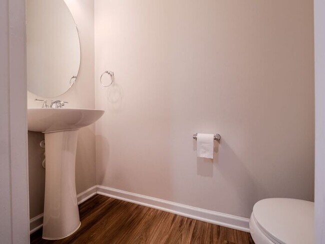 Building Photo - 400 Ruths Blvd