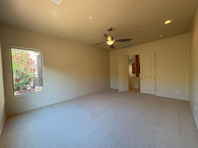 Building Photo - HOUSE - VILLAGE OF OAK CREEK - FIRECLIFF