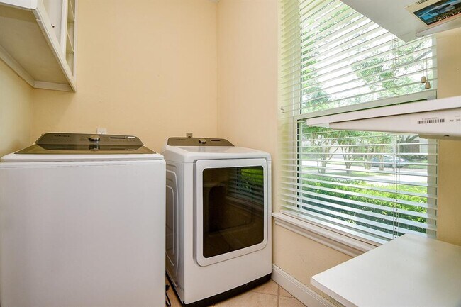 Building Photo - 1307 Remington Crest Dr