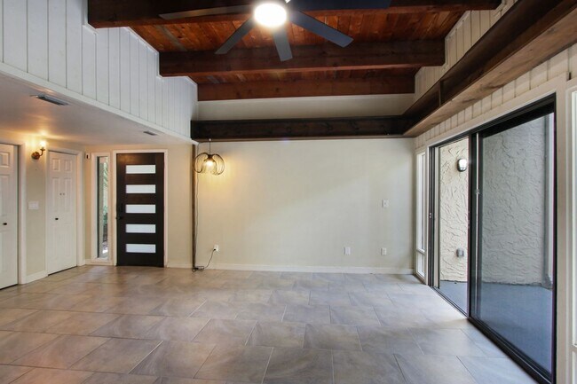Building Photo - 115 Tomoka Trail