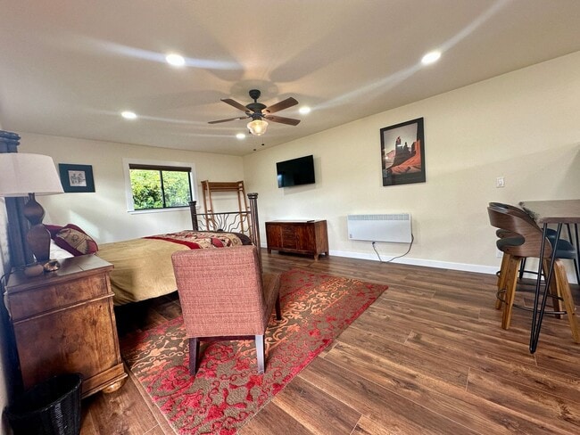 Building Photo - Furnished Studio Cottage on Peaceful Ranch Property – All Utilities Included