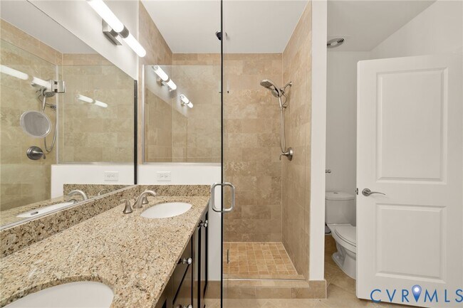 Building Photo - 1418 N Rhodes St