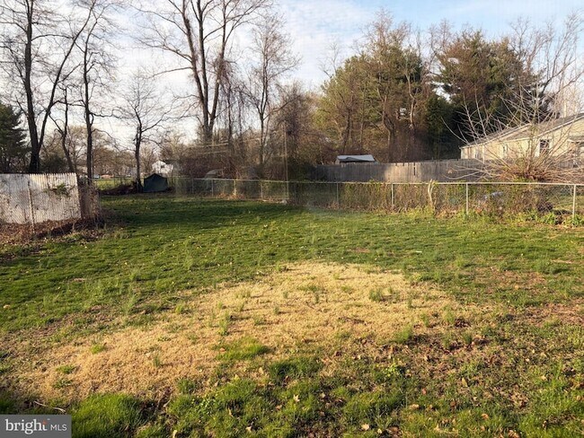 Building Photo - 5517 Schumacher Dr