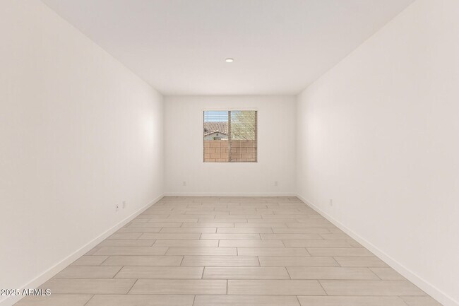 Building Photo - 16547 Avenida del Sol W