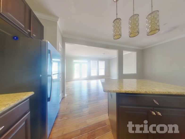 Building Photo - 1711 Crimson Pl