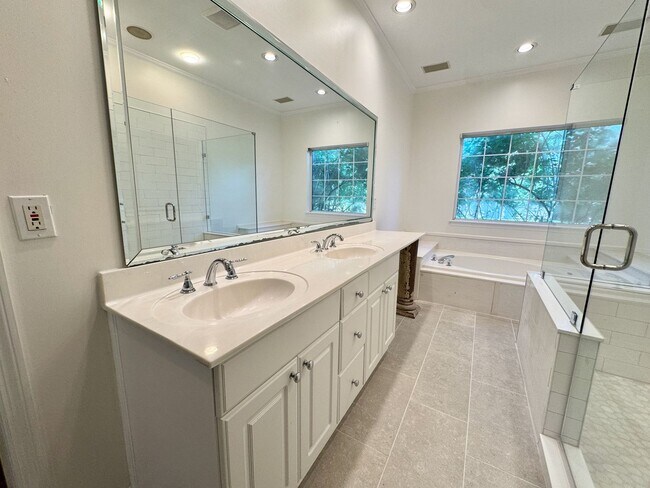 Building Photo - 4 Bed, 2.5 Bath Home w/ 2 Car Garage in Fieldstone Farms