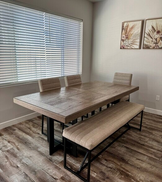 Building Photo - 15073 S Wild Horse Way