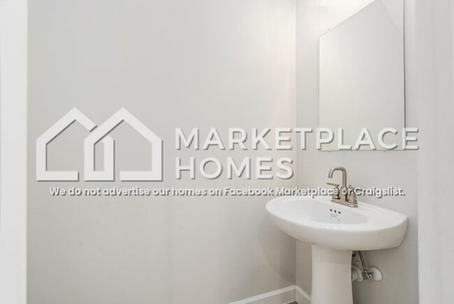 Building Photo - 7678 Deer Vly Cir