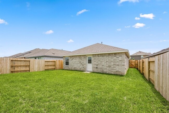 Building Photo - 27418 Sweetwater Bay Dr