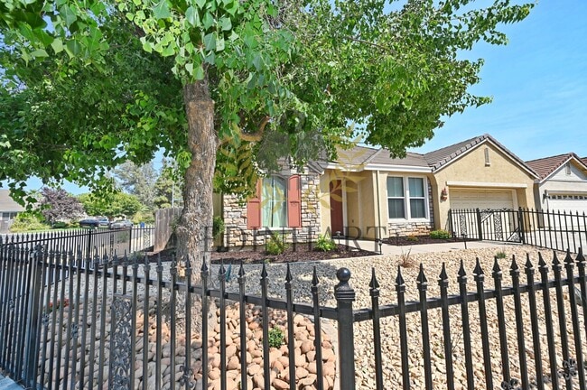 Building Photo - 6756 E Alta Ave