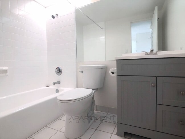 Building Photo - *VIEW FULL AD FOR DETAILS* $500 1ST MONTH ...