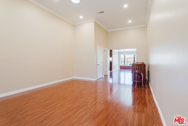 Building Photo - 9047 Riderwood Dr