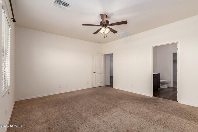 Building Photo - 5875 N 195th Dr