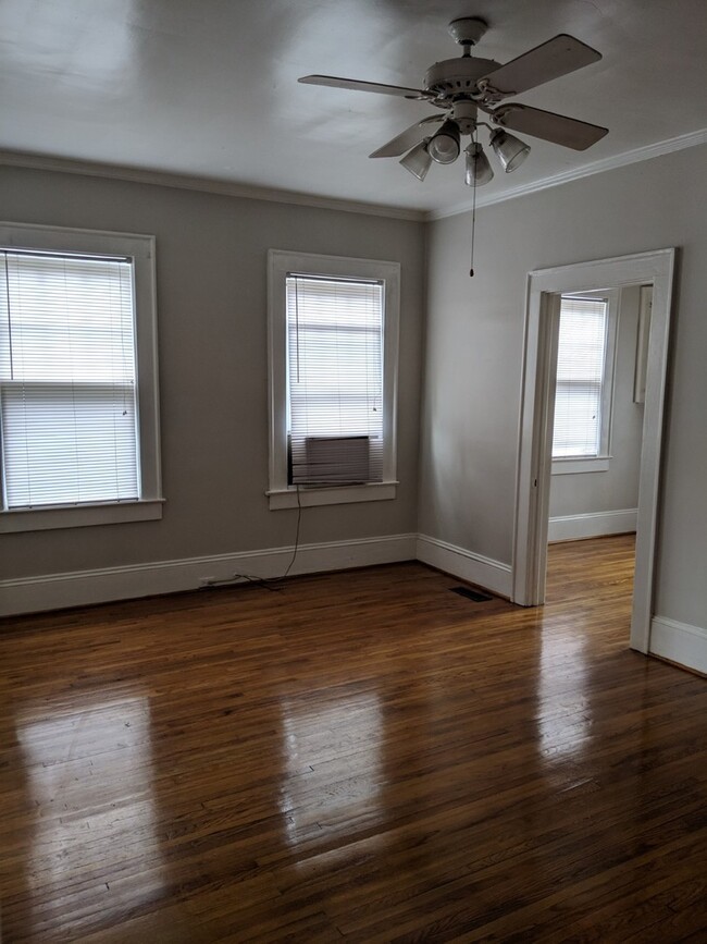 Building Photo - One Bedroom Unit for Rent @ $1575 in charm...