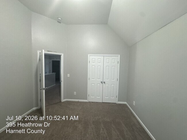 Building Photo - 394 Heathrow Drive