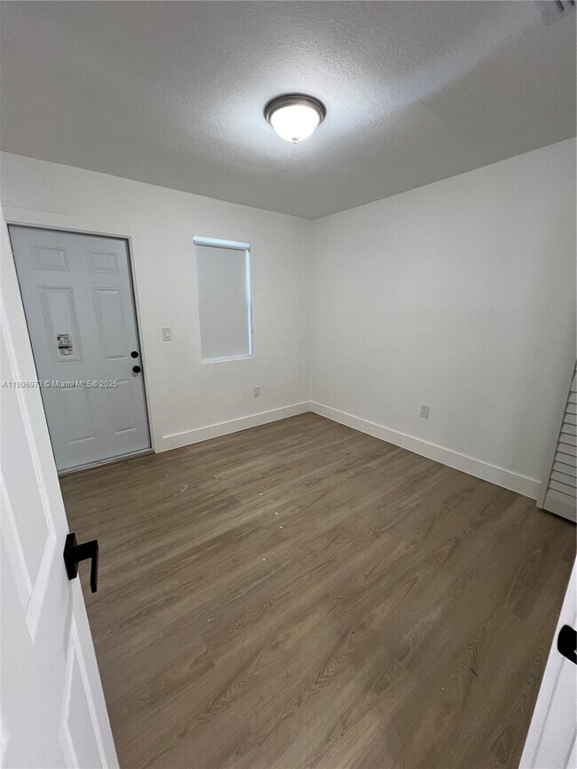 Building Photo - 1821 NW 74th Ter