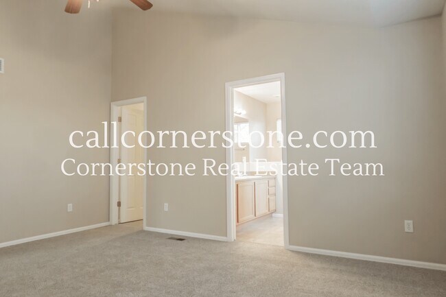 Building Photo - 7975 Superior Hill Pl