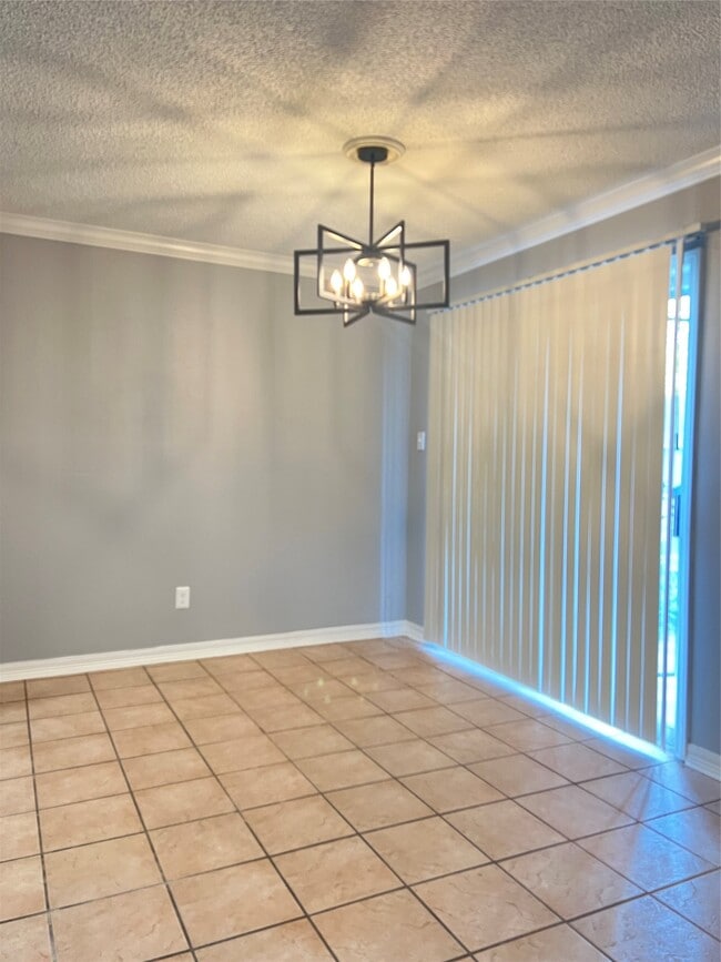 Building Photo - 738 Coolwood Dr