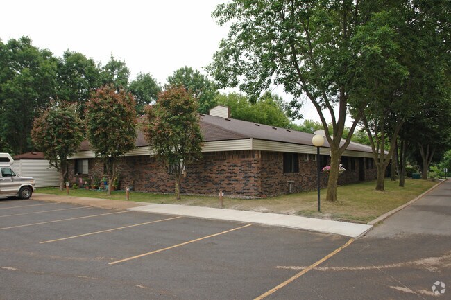 Building Photo - 30930 Finch Ave