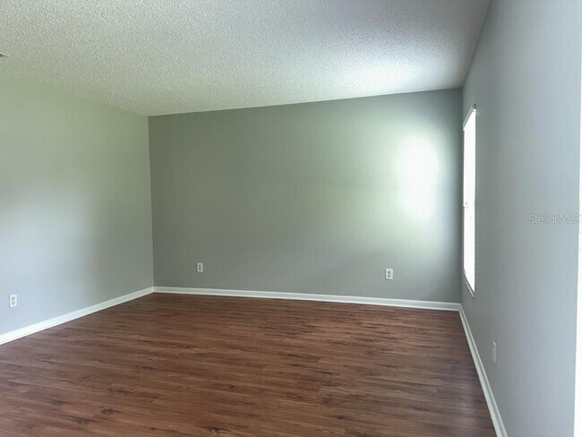 Building Photo - 16413 Bonneville Dr