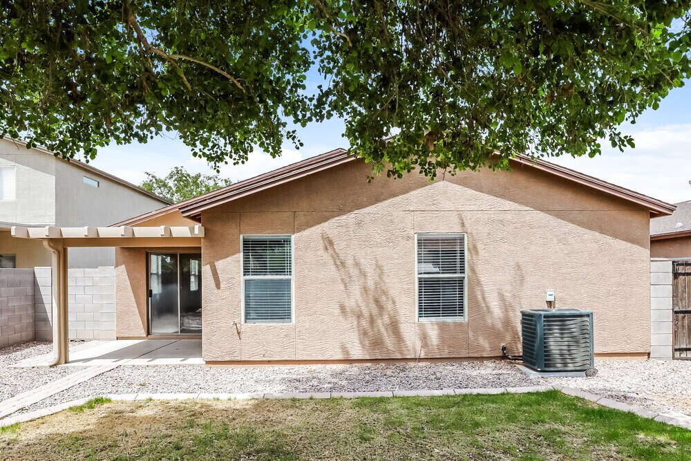 Building Photo - 30559 N Nightingale Rd