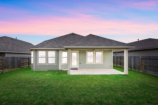 Building Photo - 723 Larkspur Shadow Dr