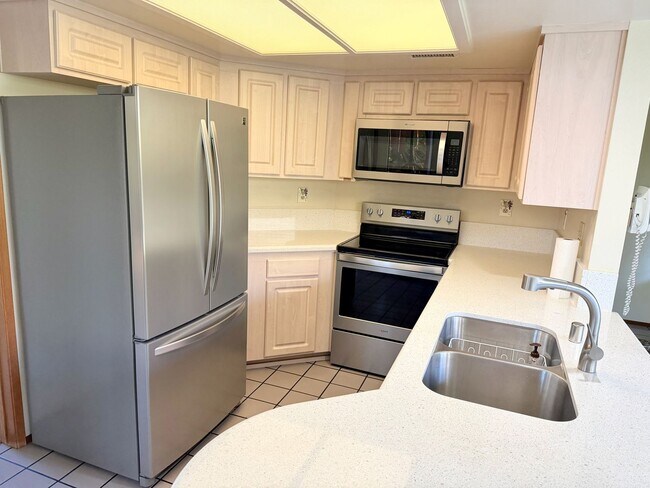 Building Photo - Private Oasis with Sunroom, Balcony & Lush Landscaping | 4BR Home Near Community Pool & Spa