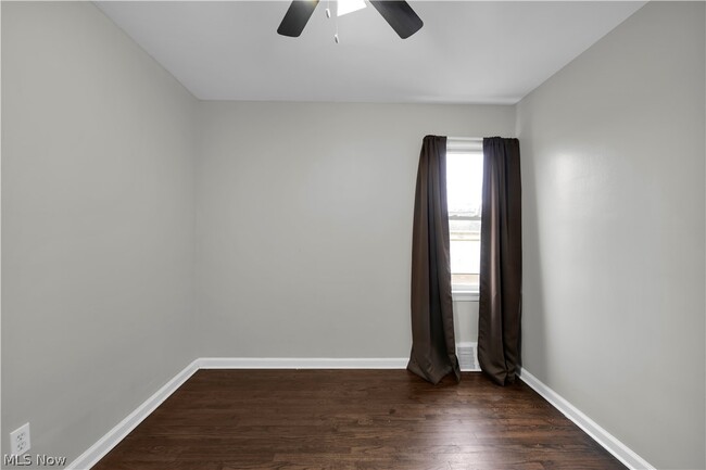 Building Photo - 4561 W 148th St