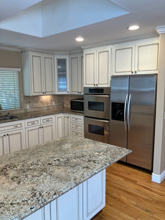 Building Photo - Charming Willow Glen Retreat – 3BR/2BA Jus...