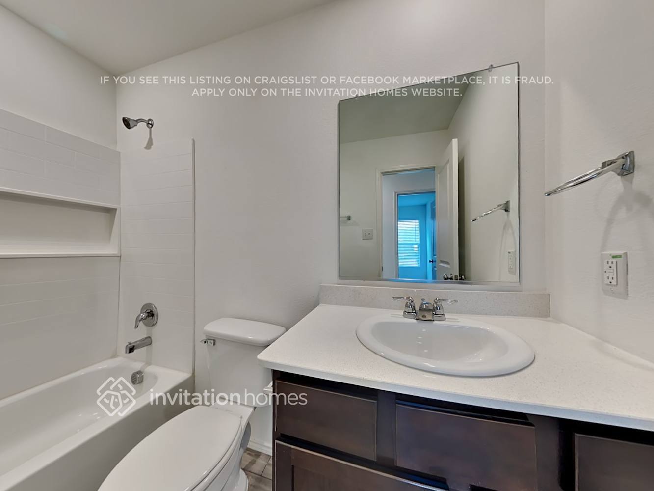 Building Photo - 3223 Crestone Dr