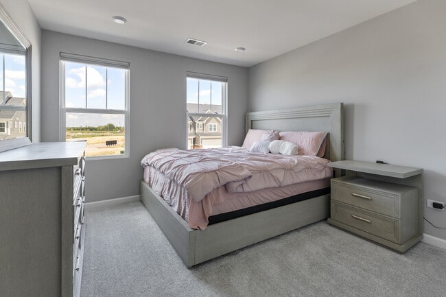 Building Photo - 2227 Ryegrass Ln