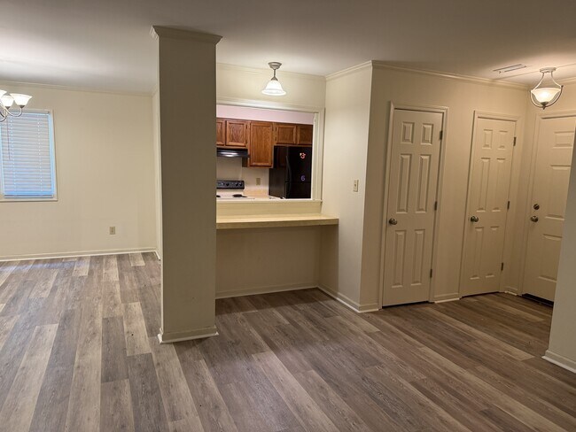 Building Photo - 3263 Carlyle Dr NW