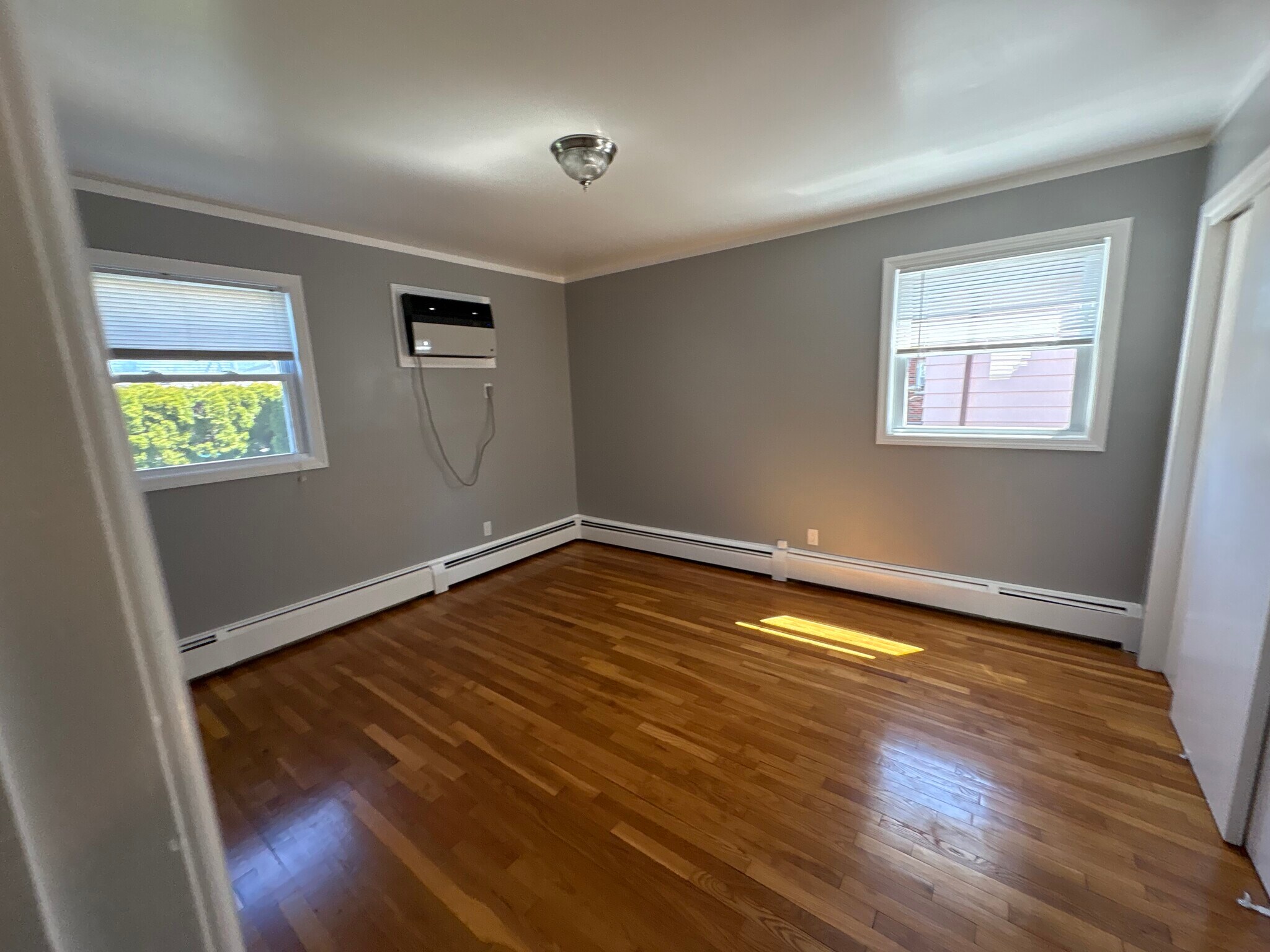 Building Photo - 424 Dewitt St