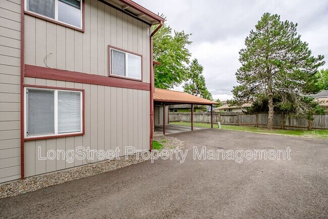 Building Photo - 1950 NW Hayes Ave