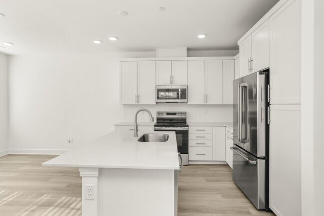 Building Photo - 320 Lynwood Station Blvd