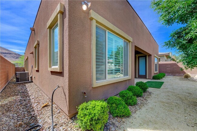 Building Photo - 6020 Langreo Ln