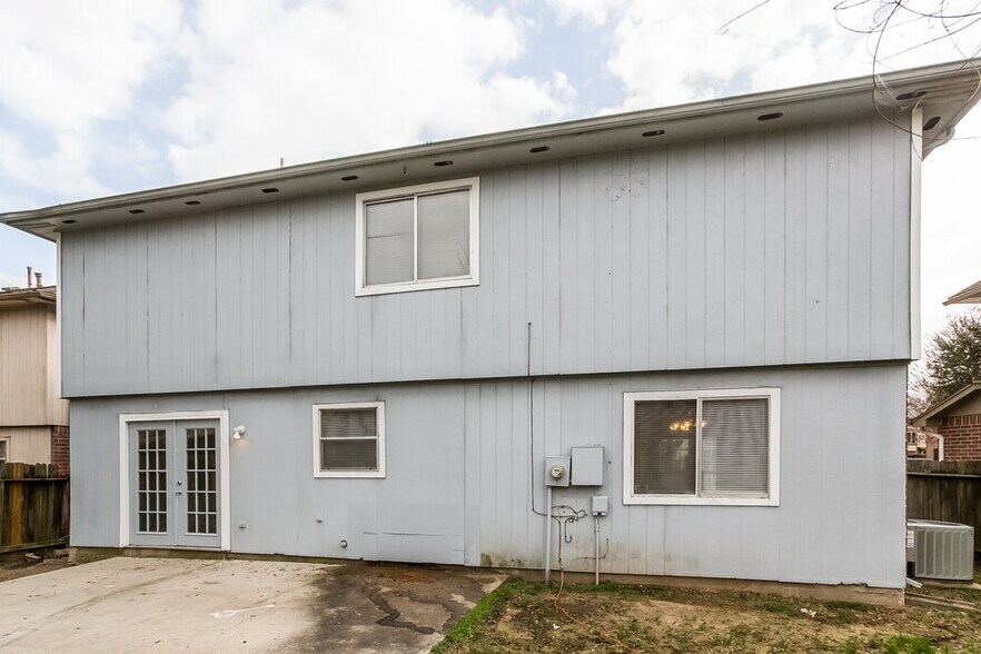 Building Photo - 5511 Deer Timbers Trail