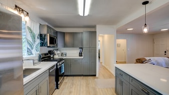 Building Photo - 1130 Keolu Dr