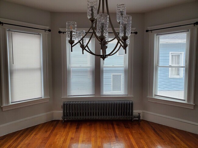 Building Photo - 25 Kimberly Ave