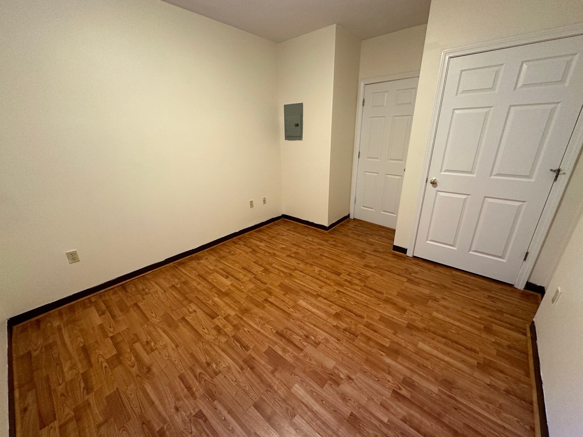 Building Photo - 79 Essex St