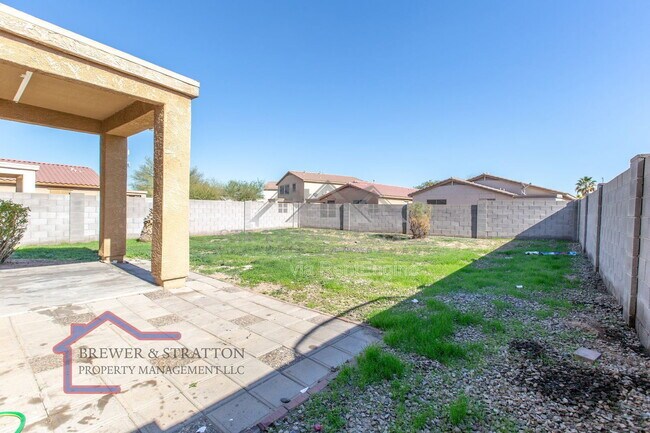 Building Photo - 6427 S 71st Dr